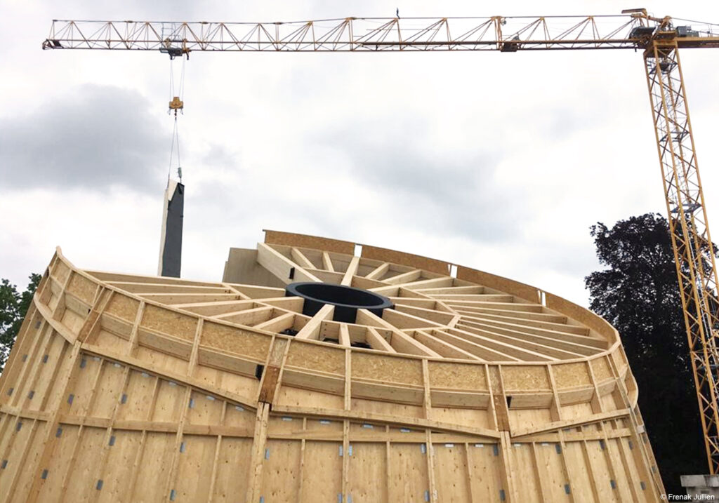 Bâtiment culturel en bois structure en bois lamellé collé, CLT et murs à ossature bois