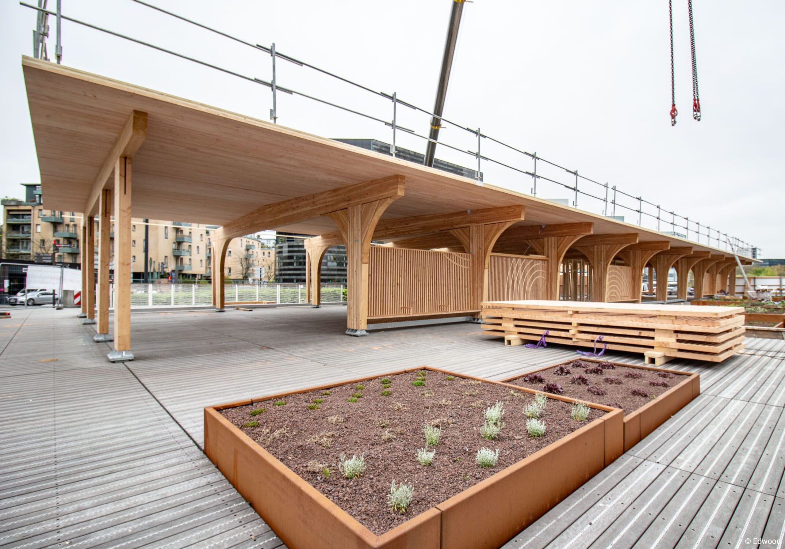 Vélostation parc de stationnement vélos en bois lamellé collé et CLT