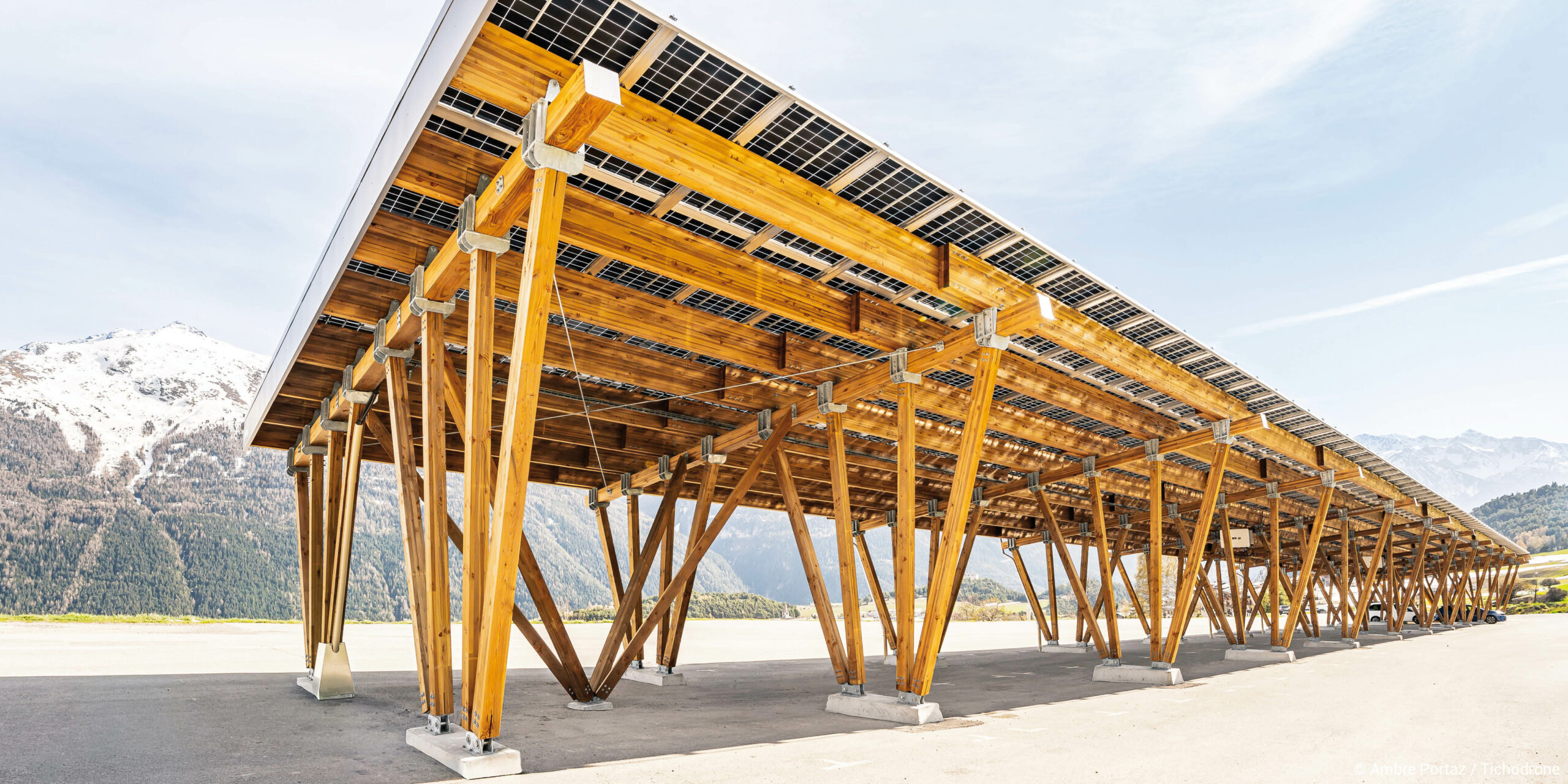 2 Ombriere Aussois by Rossini Energy copyright Ambre Portaz Tichodrone 2000x1000