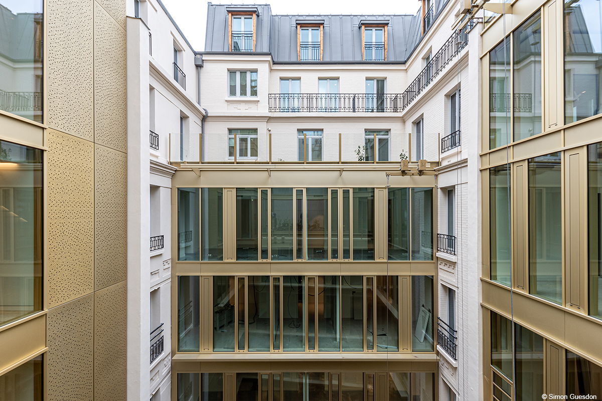 immeuble tertiaire structure en bois lamellé collé planchers CLT maison Bayard Paris