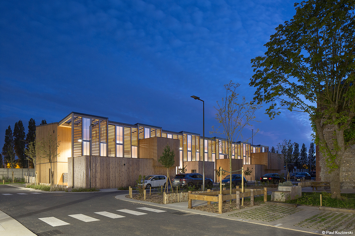 Logements participatifs en structure bois mixte charpente en bois lamellé planchers CLT et murs à ossature bois