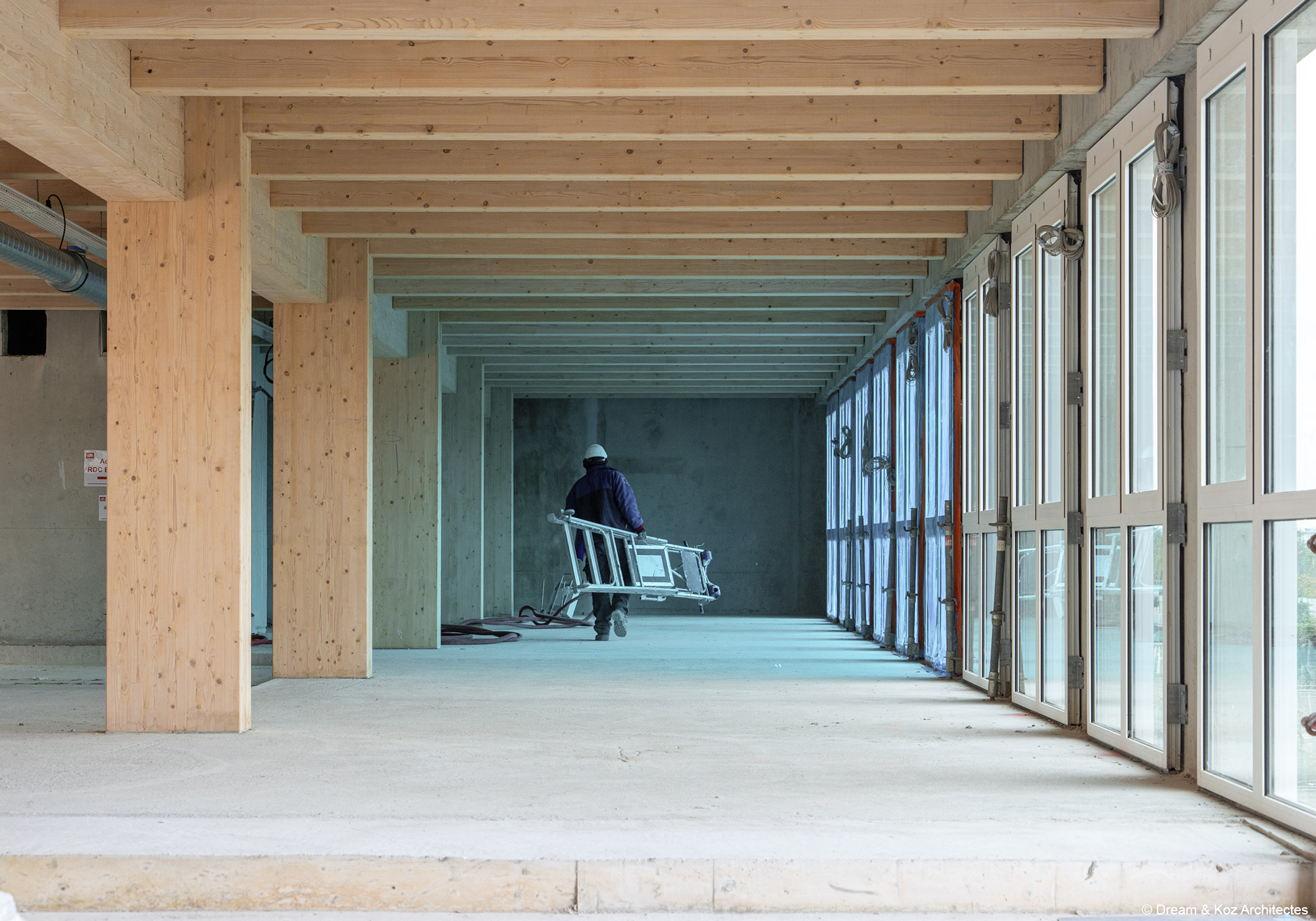 Construction du rectorat de Créteil bâtiment bois béton avec structure poteau poutre bois lamellé collé